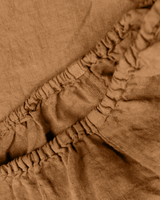 Linen fitted sheet in Cinnamon