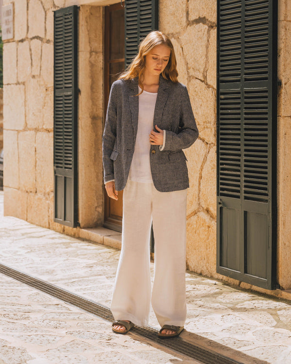 Amber - Linen Jacket in Dark Navy Checks