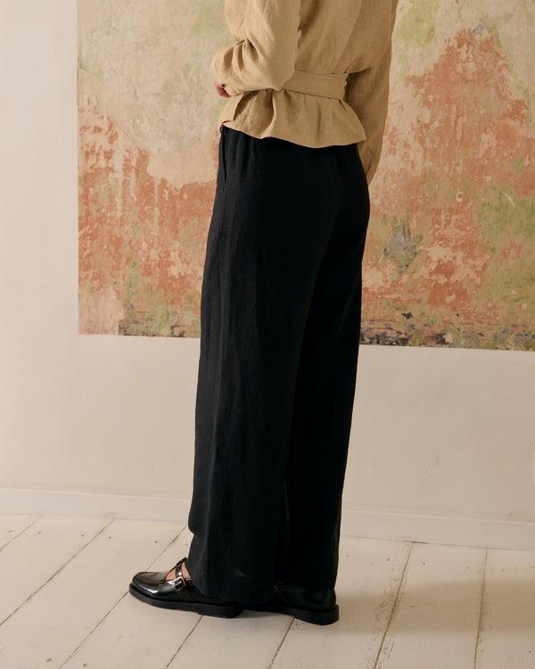 Linen Trousers Georgina in Black