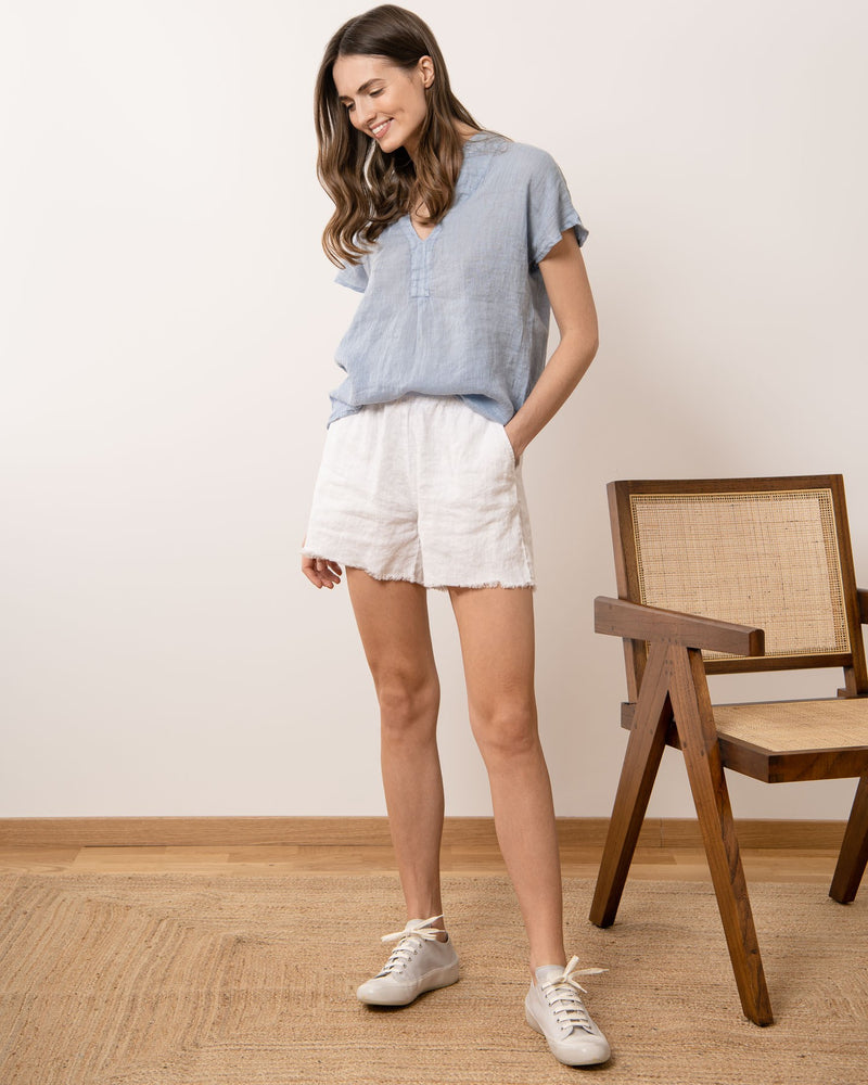 Emma linen shorts in white color