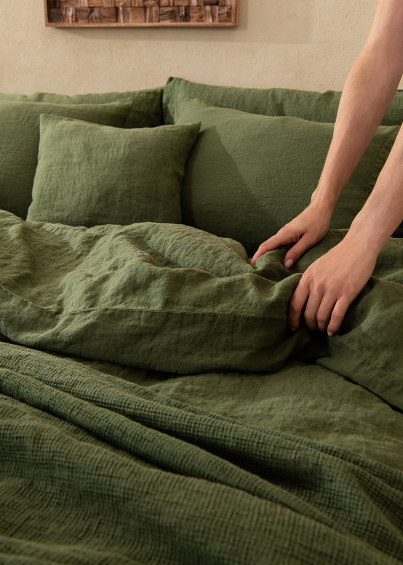 Green linen duvet cover set with 2 pillowcases