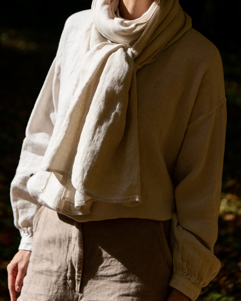 Linen blend scarf in beige